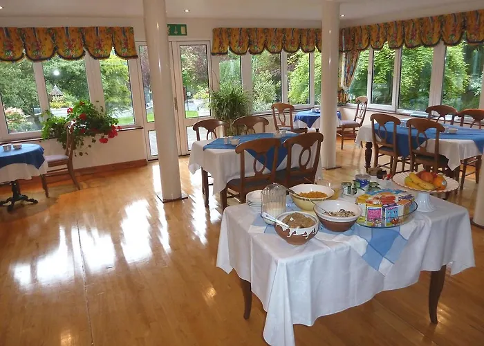 Oda ve Kahvaltı Annabella 4*